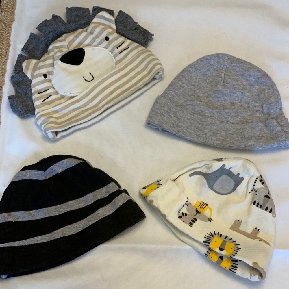 Baby boy hats bundle 💵$5 for $25👛